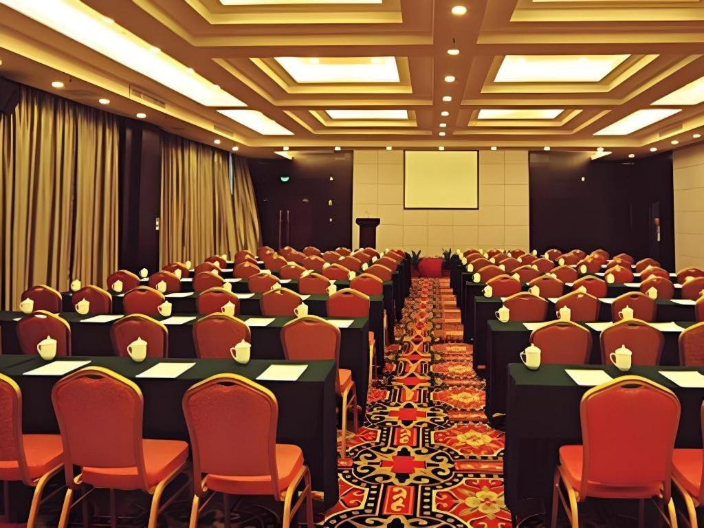 Fortune Hotel Лунъян Экстерьер фото