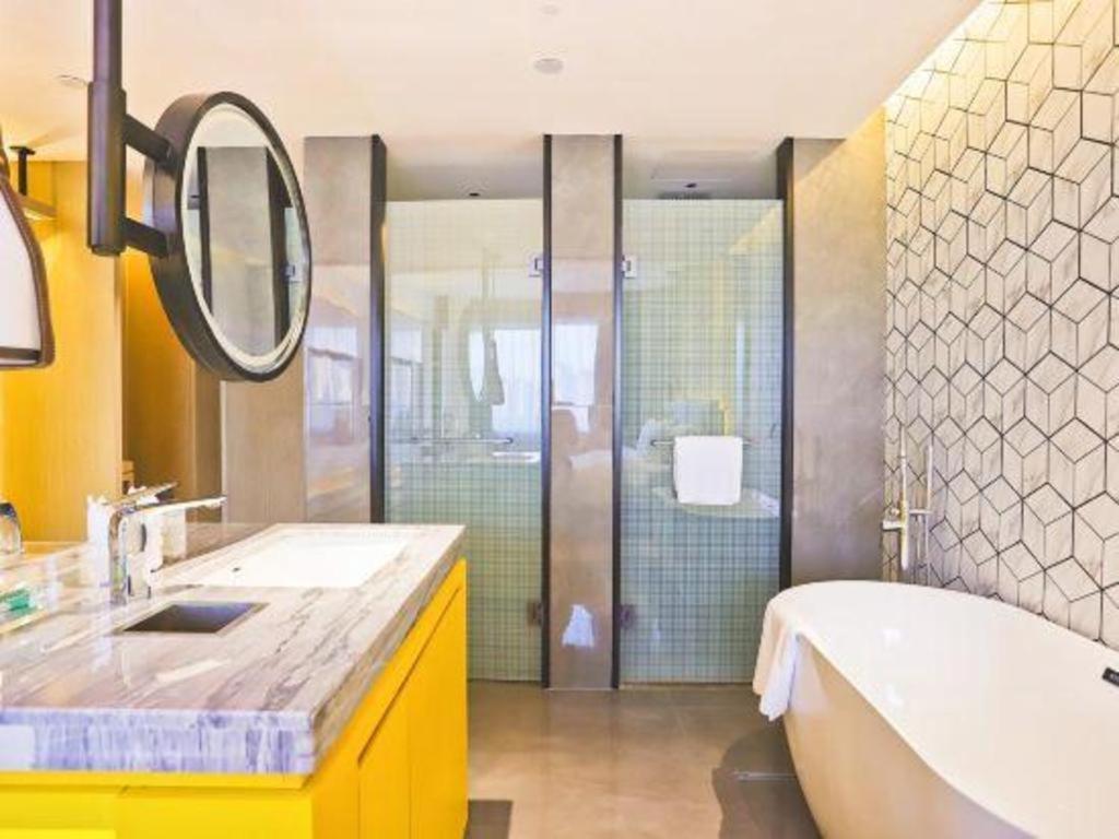 Fortune Hotel Лунъян Экстерьер фото