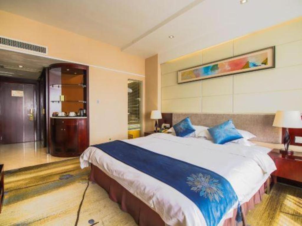 Fortune Hotel Лунъян Экстерьер фото