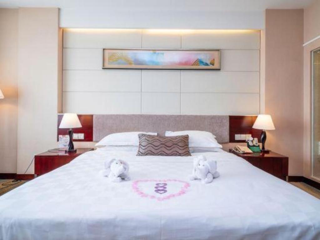 Fortune Hotel Лунъян Экстерьер фото