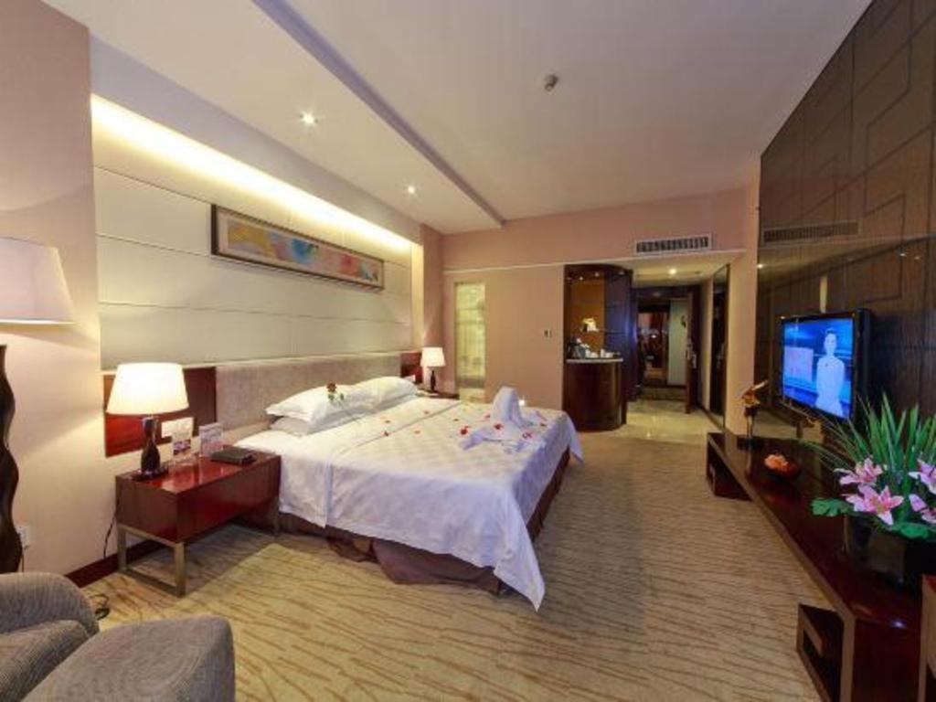 Fortune Hotel Лунъян Экстерьер фото